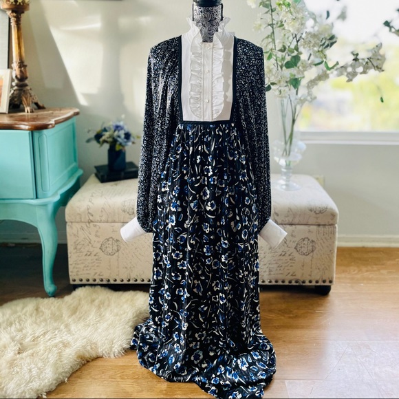 Tory Burch Dresses & Skirts - NWT Tory Burch Floral Silk Bib Boho Maxi Dress